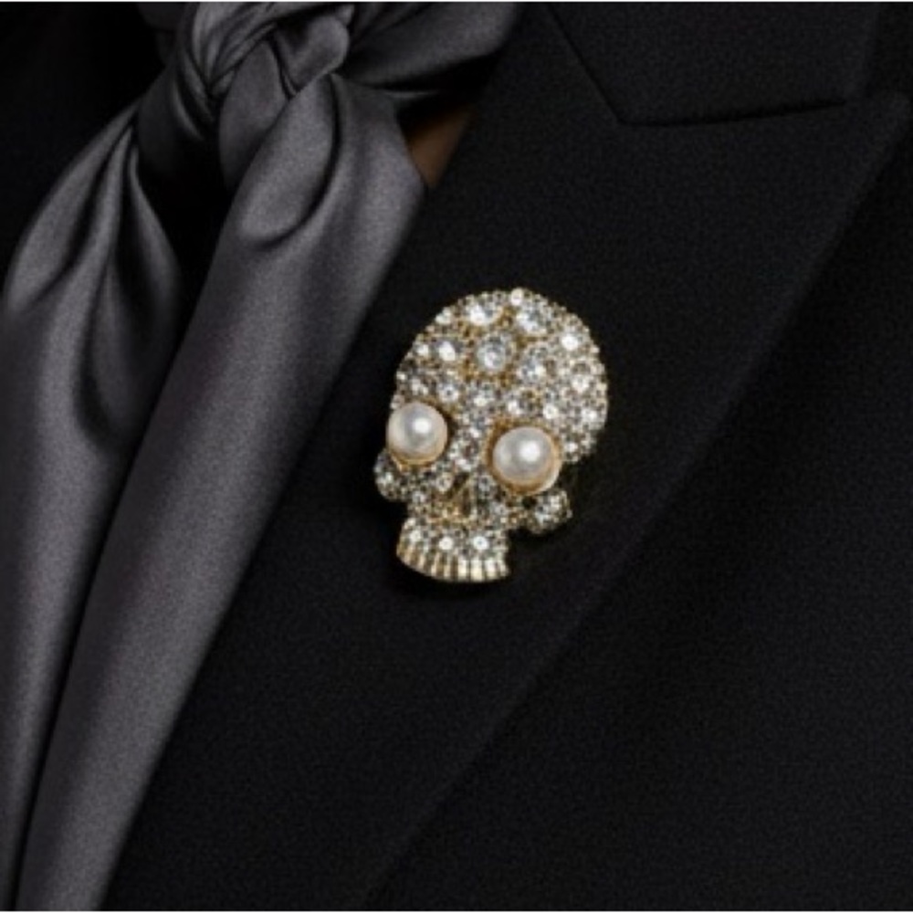 Glam Crystal Pearl Gold Skull Brooch Pin Sparkly Rhinestone Lapel Jacket Hat NWT - Picture 11 of 11